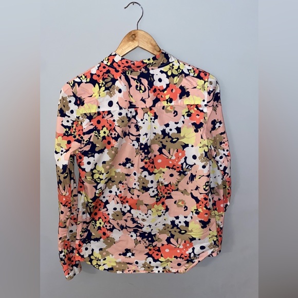 💙1901 Floral Blouse - Picture 2 of 4